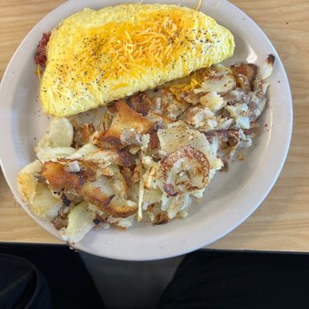 River Valley Restaurant - Irish Omelette and home fries - Breakfast & Brunch Near Me - Cave Junction, Oregon