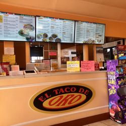 El Taco De Oro - Order at the counter