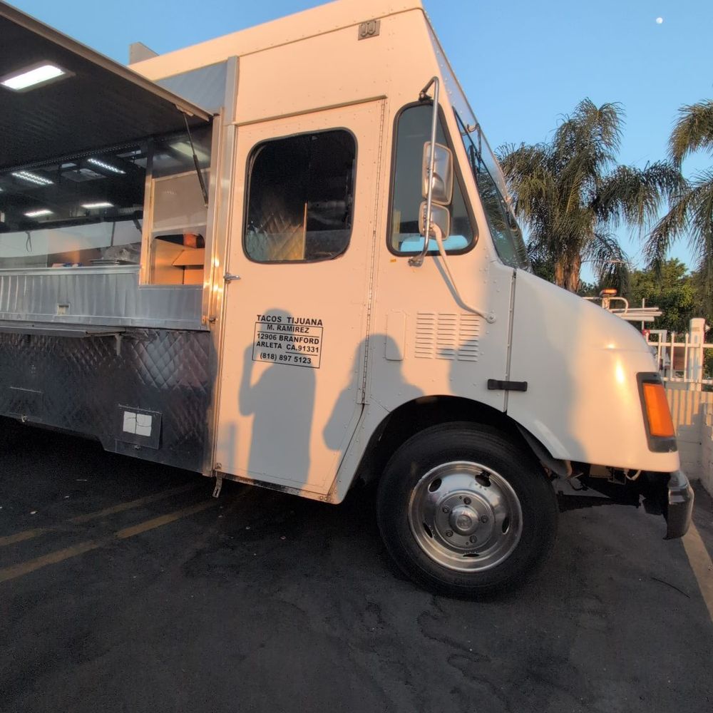 Tacos Tijuana - truck - Tacos Near Me - Los Angeles, California Tacos Tijuana - truck - Tacos Near Me - Los Angeles, California