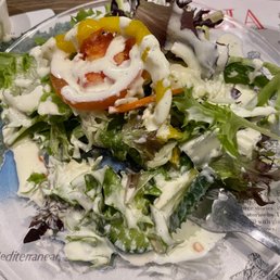 Garden salad w banana peppers and cucumber