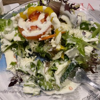 Coco & Nini's Restaurant and Lounge - Garden salad w banana peppers and cucumber - Italian Near Me - Carlisle, Iowa
