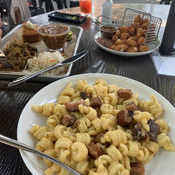 Union Straw - -Mac and Cheese with burnt ends -pulled chicken with corn bread, slaw, beans -fried cheese curds - New American Near Me - Foxborough, Massachusetts Union Straw - -Mac and Cheese with burnt ends -pulled chicken with corn bread, slaw, beans -fried cheese curds - New American Near Me - Foxborough, Massachusetts