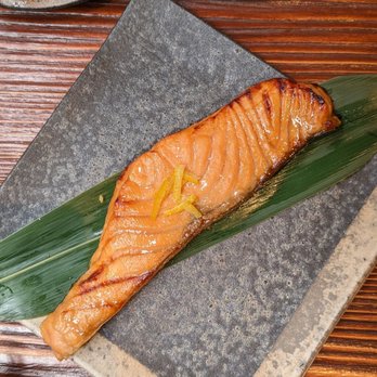 Abri Soba - Miso salmon - Japanese Near Me - Paris, 75