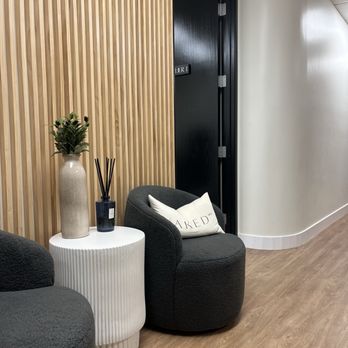 NAKEDMD - Carlsbad - Waiting room - Medical Spas Near Me - Carlsbad, California NAKEDMD - Carlsbad - Waiting room - Medical Spas Near Me - Carlsbad, California