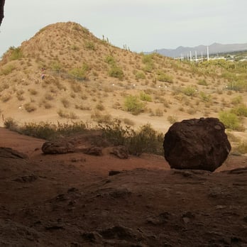 Hole-in-the-Rock - Hiking Near Me - Phoenix, Arizona