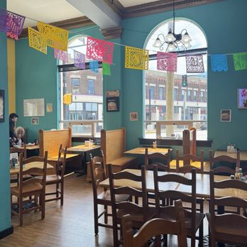 Mis Tres Potrillos - Mexican Near Me - Terre Haute, Indiana