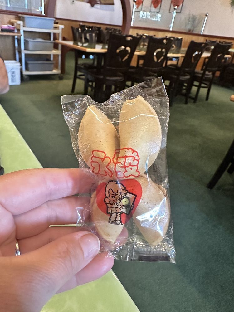 CHINA GARDEN Updated September 2024 2016 Cedar Plaza Dr, Muscatine