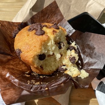 Endgrain Coffee Roasters - Horrible dry muffin gave some to a squirrel - Coffee & Tea Near Me - Pitman, New Jersey