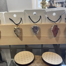 West Coast Creative Spirits - Arrowheads and arrowhead necklaces
