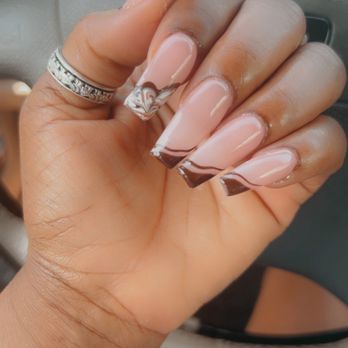 L A Nails - Fry nails (style) - Nail Salons Near Me - Bellflower, California