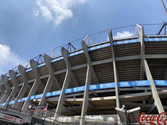 Estadio Azteca by null