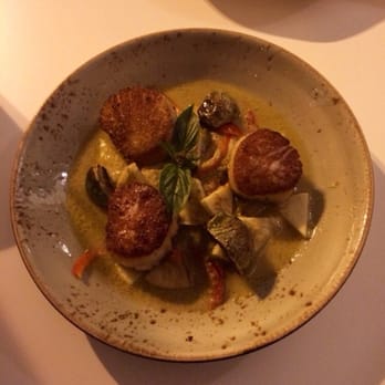 Doi Moi - Scallops and Green Curry - Vietnamese Near Me - Washington, DC, District of Columbia