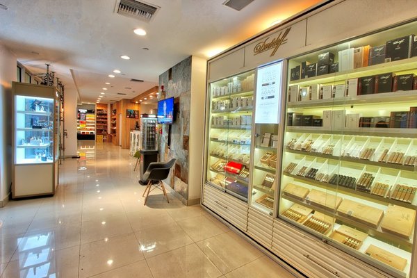 Coco Cigars by null