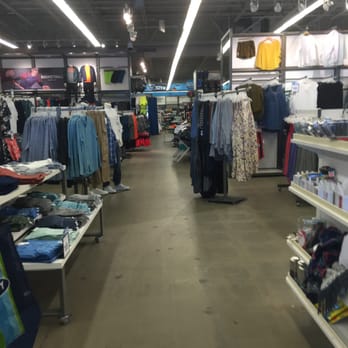 Old Navy - Framingham Old Navy -- Shoppers World : 1 Worcester Road / Route 9, Framingham            Interior - Women's Clothing Near Me - Framingham, Massachusetts