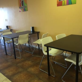 Pa'Latino paleteria - Inside tons of seating area - Ice Cream & Frozen Yogurt Near Me - Newark, California