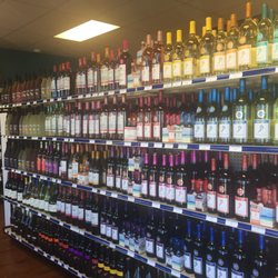 Georgetown Liquor Mart - Wines galore