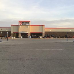 Exterior photo of Tractor Supply - Lowell, Michigan Exterior photo of Tractor Supply - Lowell, Michigan