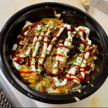Crackersnacks BBQ - Smoked & Loaded Potato w/Brisket - Barbeque Near Me - Holly, Michigan