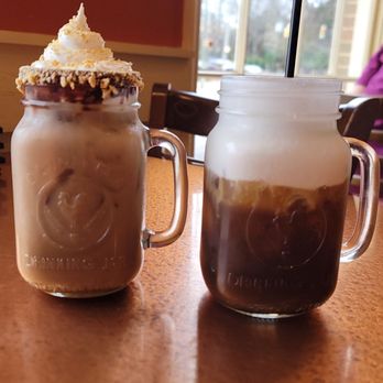 Another Broken Egg Cafe - Breakfast & Brunch Near Me - Mountain Brook, Alabama