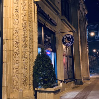 Insomnia Cookies - Exterior - Desserts Near Me - St Louis, Missouri