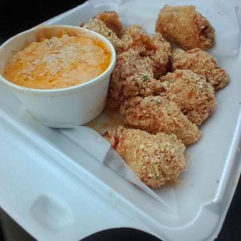 Wing Mac - Garlic Parm with 5 cheese mac - Chicken Wings Near Me - Irving, Texas Wing Mac - Garlic Parm with 5 cheese mac - Chicken Wings Near Me - Irving, Texas