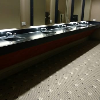 LA Fitness - Locker room - Gyms Near Me - Henrietta, New York LA Fitness - Locker room - Gyms Near Me - Henrietta, New York