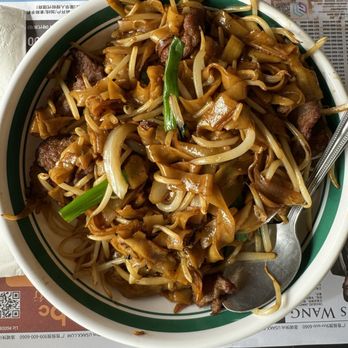 Hong Kong Cafe - Beef Chow Fun with Supreme Soy Sauce - Hong Kong Style Cafe Near Me - Walnut, California