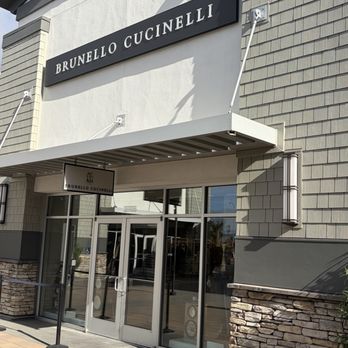 San Francisco Premium Outlets - BruneloCucinelli - Outlet Stores Near Me - Livermore, California San Francisco Premium Outlets - BruneloCucinelli - Outlet Stores Near Me - Livermore, California