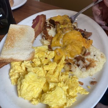 Egg It On Cafe - Loaded potato cakes - Breakfast & Brunch Near Me - Broken Arrow, Oklahoma