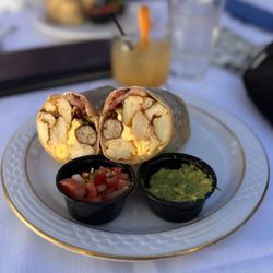 Oscar's Downtown Palm Springs - Breakfast burrito