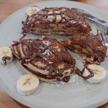 Blossom Cafe - Ricotta pancake with nutella and banana - Asian Fusion Near Me - Simsbury, Connecticut