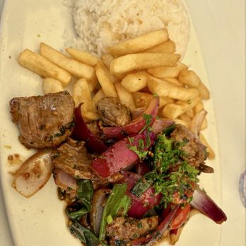 Peruvian Corner Hawaii - BEST Lomo Saltado - Peruvian Near Me - Waialua, Hawaii