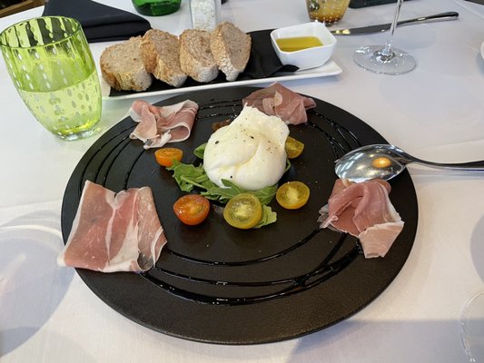 Ferraro's Kitchen Restaurant and Wine Bar by null