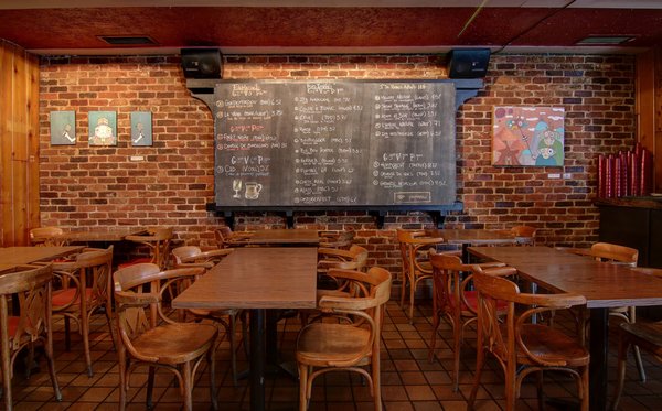 Broue Pub Brouhaha Ahuntsic by null