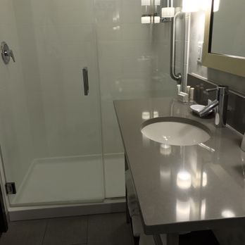 SpringHill Suites by Marriott Denver Downtown - Bathroom is spacious. - Hotels Near Me - Denver, Colorado SpringHill Suites by Marriott Denver Downtown - Bathroom is spacious. - Hotels Near Me - Denver, Colorado