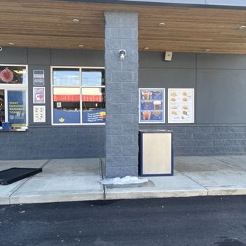 Dutch Bros Coffee - Coffee & Tea Near Me - Louisville, Kentucky