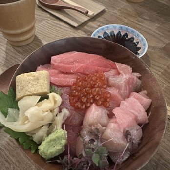 The Gallery - Tuna Chirashi - Japanese Near Me - New York, New York The Gallery - Tuna Chirashi - Japanese Near Me - New York, New York