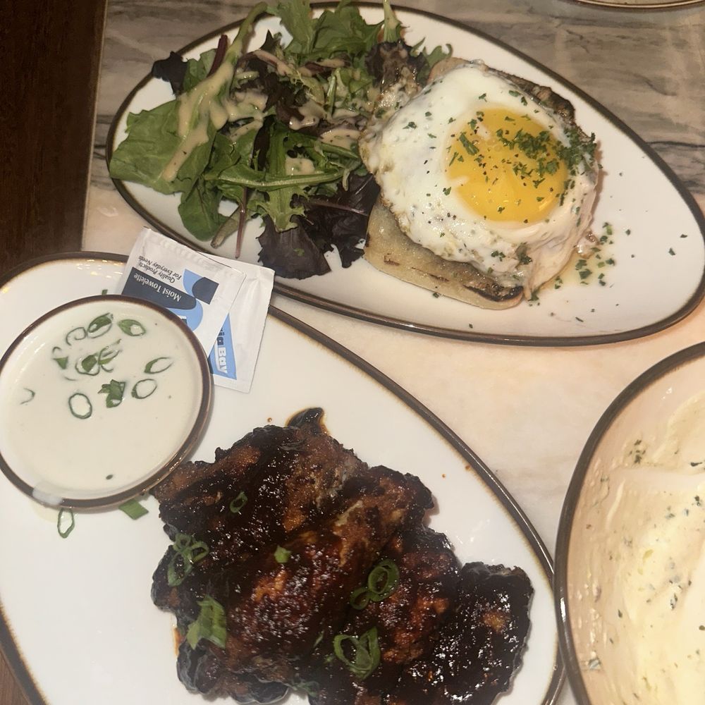 Bacari - jidori chicken wings & open face burger - Mediterranean Near Me - Long Beach, California