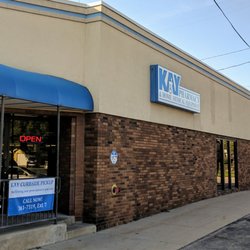 Kay Pharmacy - Close parking
