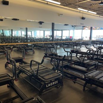 Resistance Chicago Lagree - Pilates Near Me - Chicago, Illinois