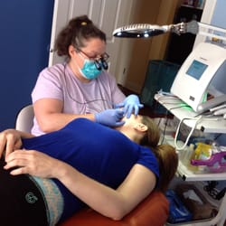 Kelly Inc Electrolysis - Kelly Zapping Hairs