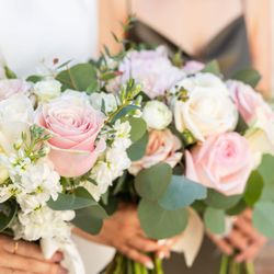Royal Florist & Gifts