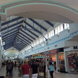 Shops at Caguas