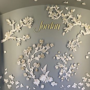 Jordan Vineyard & Winery - Wine Tours Near Me - Healdsburg, California