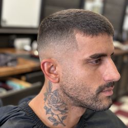 Shoreline Barbershop - Book online at shorelinehermosabeach.com