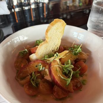 Lou Lou’s Tavern - Burrata with peaches - Beer, Wine & Spirits Near Me - Charleston, South Carolina Lou Lou’s Tavern - Burrata with peaches - Beer, Wine & Spirits Near Me - Charleston, South Carolina