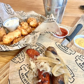 Lakefront Brewery - brat flight ($11), cheese curds ($9), fries ($2.50) -- DELICIOUS - Breweries Near Me - Milwaukee, Wisconsin Lakefront Brewery - brat flight ($11), cheese curds ($9), fries ($2.50) -- DELICIOUS - Breweries Near Me - Milwaukee, Wisconsin