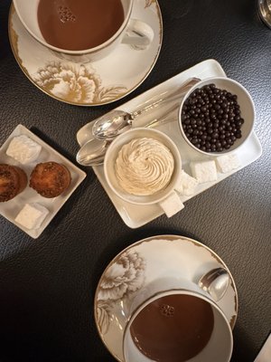 Four Seasons Hotel George V, Paris by null