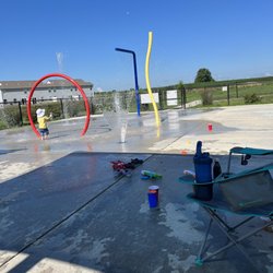 Smithville Splash Pad Diamond Crest Neighborhood - The shade migrates. Bring an umbrella or a camp chair.
