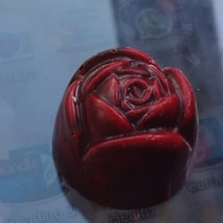Ki'Xocolatl - Chocolate de arroz con esencia de rosas.